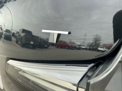 Used 2021 Cadillac XT4 Sport image 17