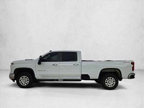 Used 2024 Chevrolet Silverado 3500 LT w/ Convenience Package AWD/4WD image 8