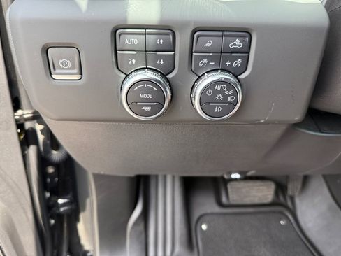Used 2024 GMC Sierra 1500 AT4X AWD/4WD image 25