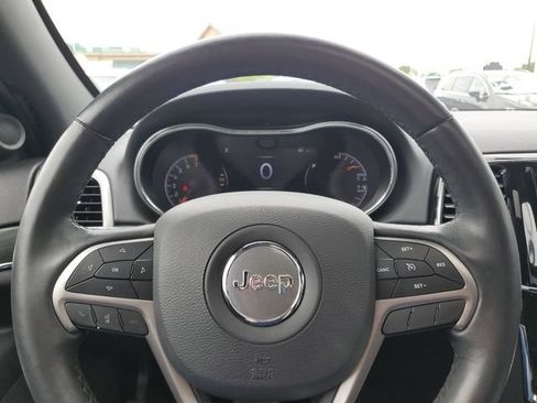 Used 2019 Jeep Grand Cherokee Limited AWD/4WD image 11
