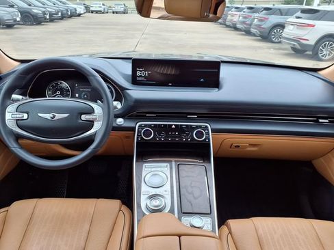 Used 2022 Genesis GV80 2.5T w/ Advanced Package 02 AWD/4WD image 6