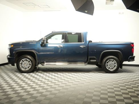 Used 2023 Chevrolet Silverado 3500 High Country AWD/4WD image 5
