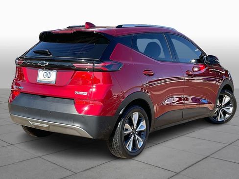 Certified 2023 Chevrolet Bolt EUV LT w/ Convenience Package image 14