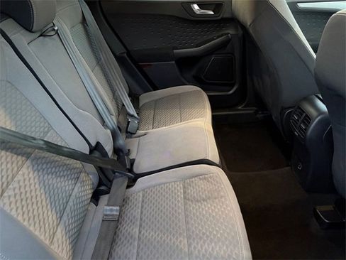 Used 2020 Ford Escape SE image 26