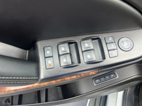 Used 2016 Chevrolet Suburban LTZ AWD/4WD image 13