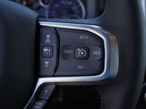 New 2026 RAM 1500 4x4 Crew Cab image 18