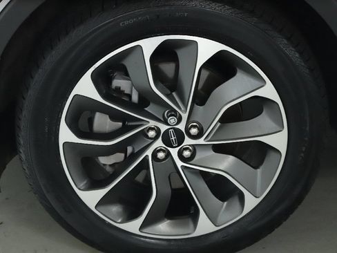 Used 2023 Lincoln Nautilus Reserve w/ Equipment Group 201A AWD/4WD image 40
