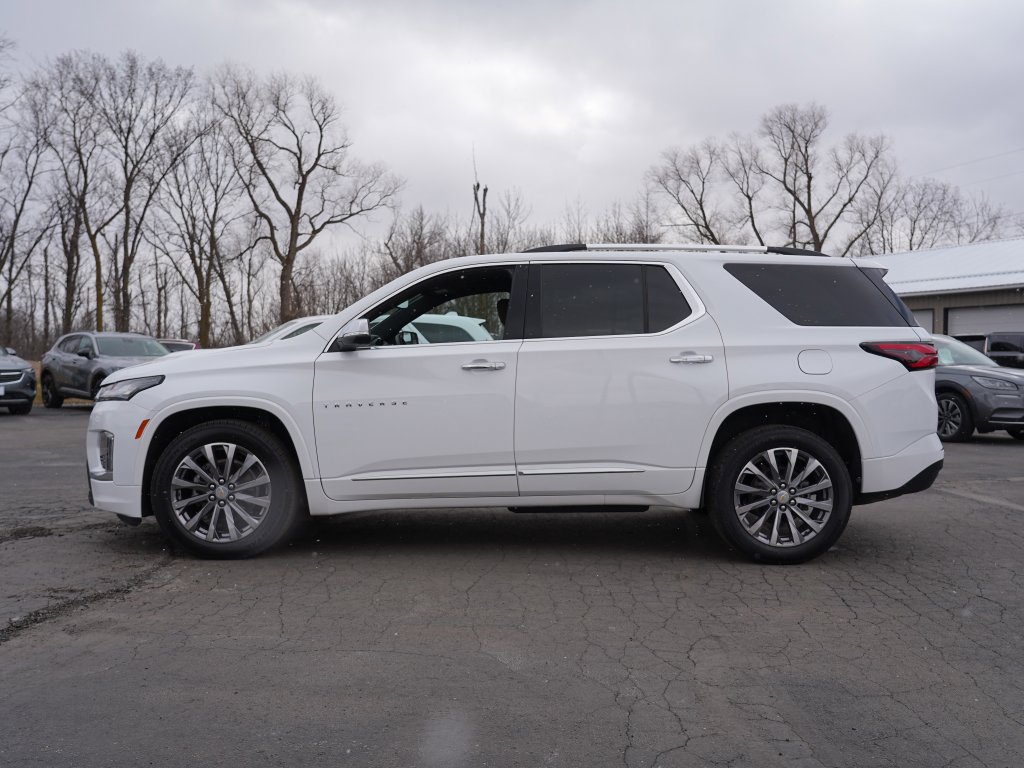 Used 2023 Chevrolet Traverse Premier AWD/4WD image 6