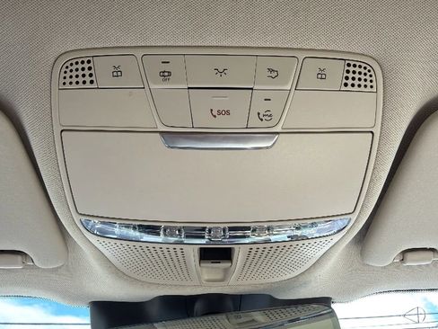 Used 2021 Mercedes-Benz GLC 300 4MATIC image 20