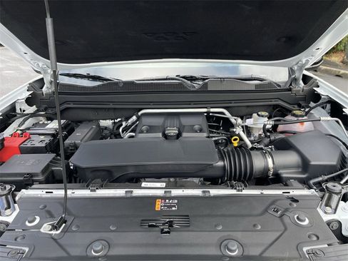 New 2025 GMC Canyon AT4 w/ AT4X Package image 31