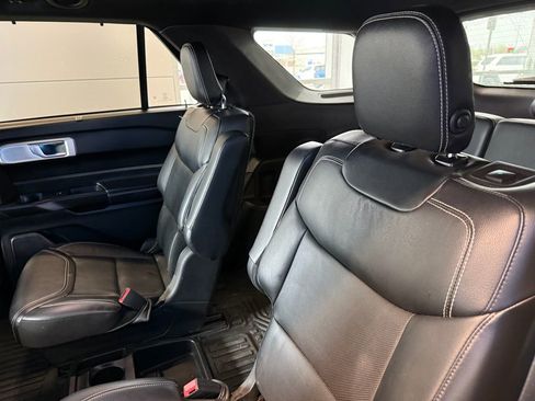 Used 2020 Ford Explorer ST w/ ST Street Pack AWD/4WD image 18