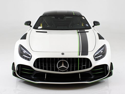 Used 2020 Mercedes-Benz AMG GT R image 20