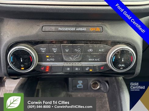 Used 2022 Ford Escape SEL w/ SEL Stealth AWD Package image 9