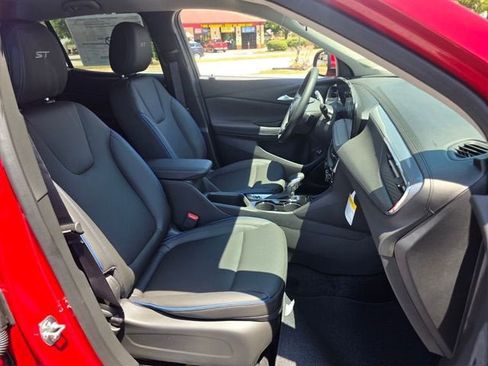 New 2026 Buick Encore GX Sport Touring w/ Comfort Package FWD image 16