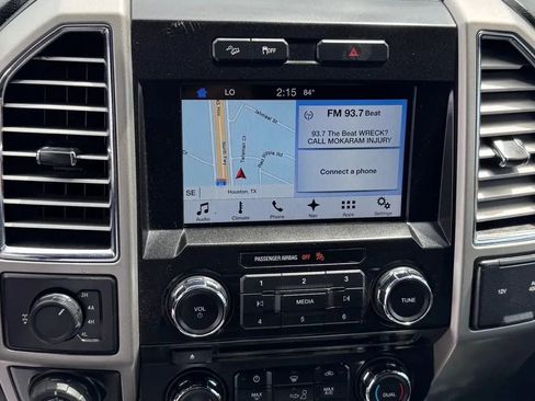 Used 2016 Ford F150 Lariat image 12