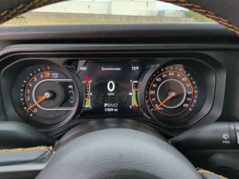 Used 2024 Jeep Gladiator Sport image 20