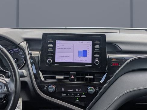 Used 2024 Toyota Camry SE FWD image 16