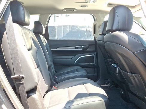 Certified 2022 Kia Telluride S AWD/4WD image 7