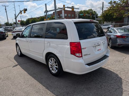 Used 2016 Dodge Grand Caravan SXT FWD image 8