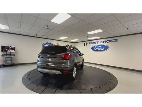 Used 2019 Ford Escape SEL AWD/4WD image 9