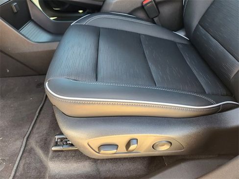 New 2025 Buick Enclave Sport Touring w/ Super Cruise Package image 17