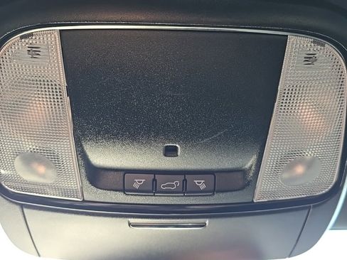 Used 2021 Dodge Durango SXT image 33