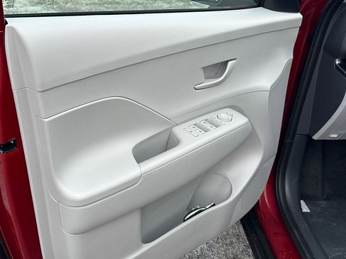 New 2026 Hyundai Kona SE FWD image 11