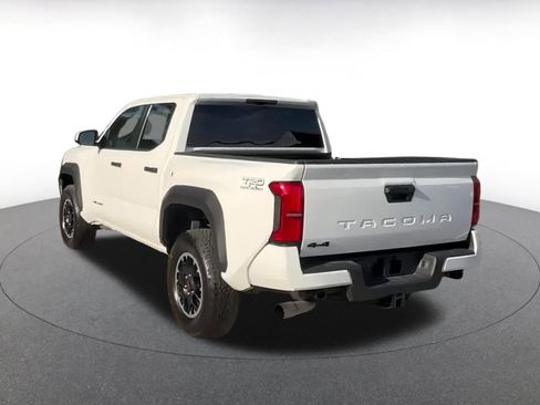 Used 2025 Toyota Tacoma TRD Off-Road image 10