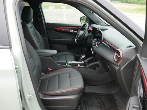 Used 2024 Chevrolet TrailBlazer RS w/ Convenience Package AWD/4WD image 25