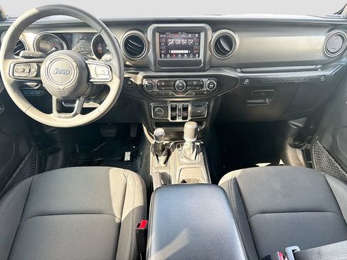 Used 2023 Jeep Wrangler Unlimited AWD/4WD image 24