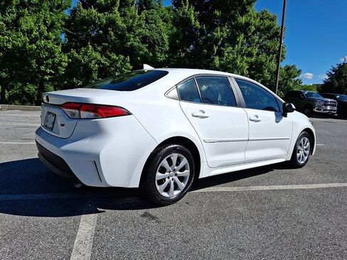 Certified 2025 Toyota Corolla LE FWD image 6