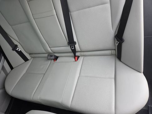 Used 2015 Mercedes-Benz GLK 350 GLK 350 image 24