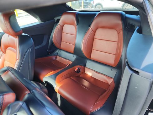 Used 2024 Ford Mustang Premium image 11