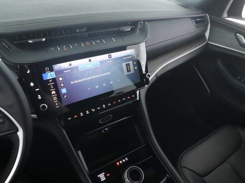 New 2026 Jeep Grand Cherokee L Limited w/ Limited Altitude Package image 29