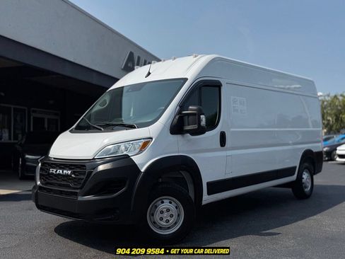 Used 2023 RAM ProMaster 2500 FWD image 1