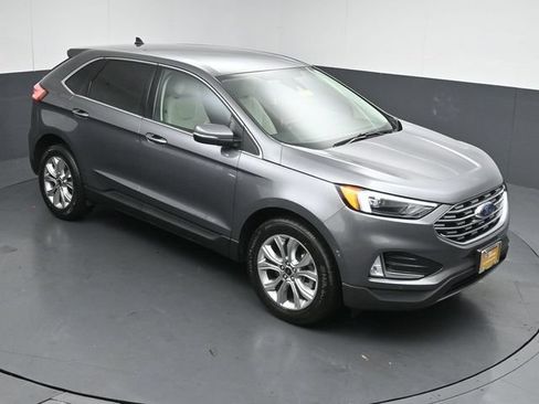 Certified 2024 Ford Edge Titanium AWD/4WD image 44