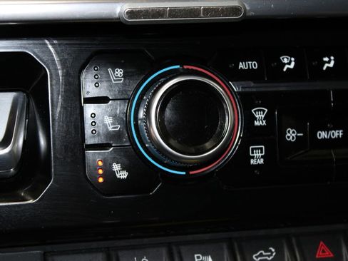 Used 2024 GMC Sierra 2500 Denali w/ Denali Reserve Package image 47