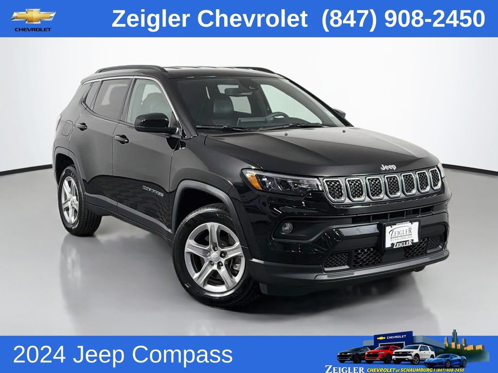 Used 2024 Jeep Compass Latitude AWD/4WD image 1