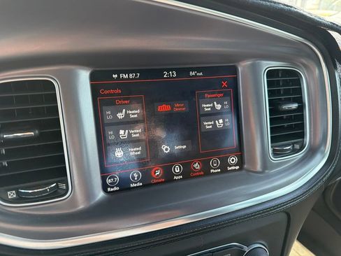 Used 2019 Dodge Charger R/T w/ Plus Group RWD image 17