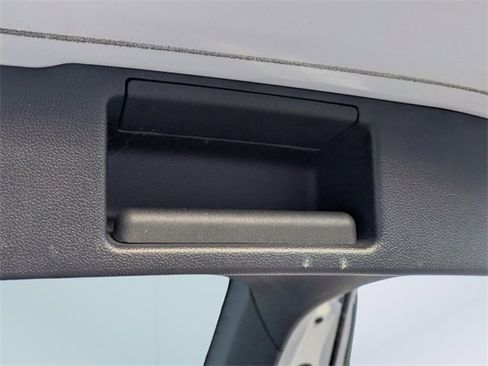 Used 2020 Ford Escape SE image 14