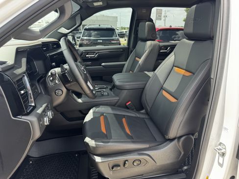 Used 2025 GMC Sierra 1500 AT4 w/ AT4 Preferred Package AWD/4WD image 28
