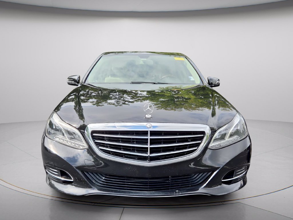 Used 2014 Mercedes-Benz E 350 4MATIC Sedan image 3