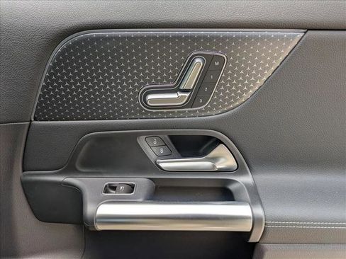 Certified 2025 Mercedes-Benz GLA 250 image 20