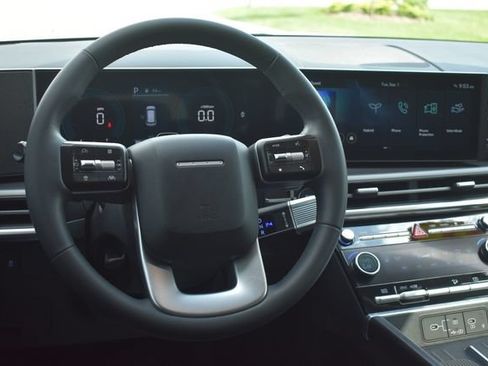 Used 2024 Hyundai Santa Fe SEL FWD image 19