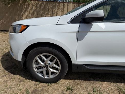 Used 2024 Ford Edge SEL image 32