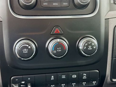 Used 2017 RAM 3500 Tradesman w/ Chrome Appearance Group image 15