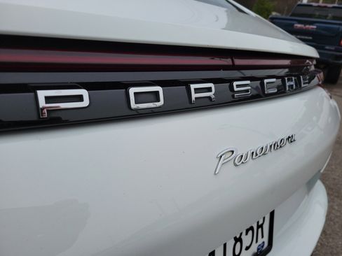 Used 2018 Porsche Panamera image 26