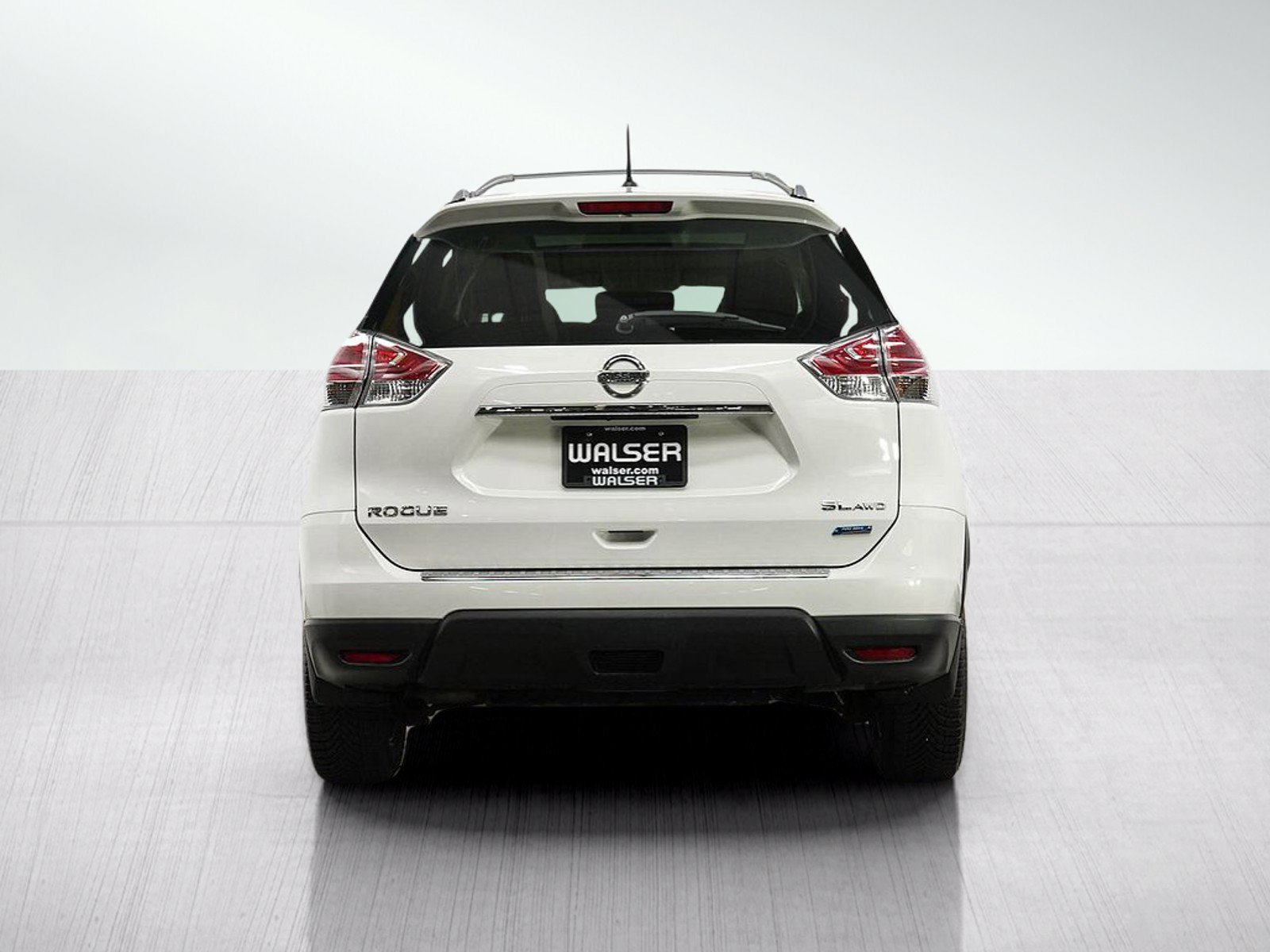 Used 2014 Nissan Rogue SL w/ SL Premium Package AWD/4WD image 4