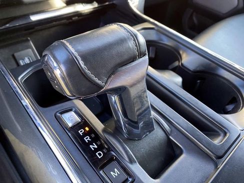 Used 2022 Ford F150 Lariat image 17