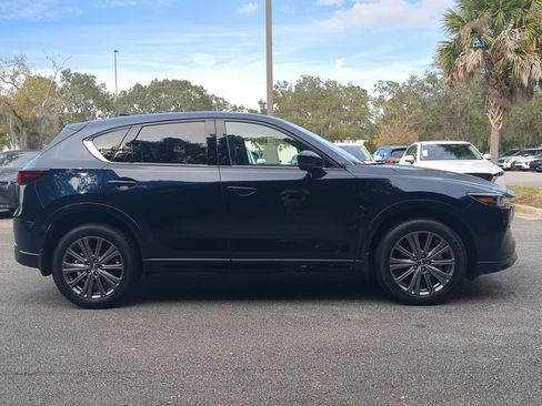 New 2025 MAZDA CX-5 Signature image 2